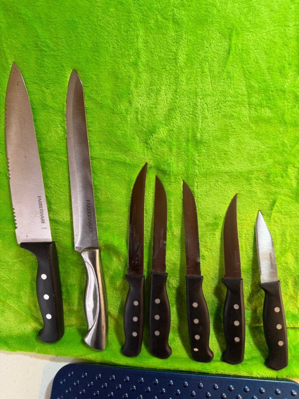 Farberware Knife Set with Black Handles and Stainless Steel Blades